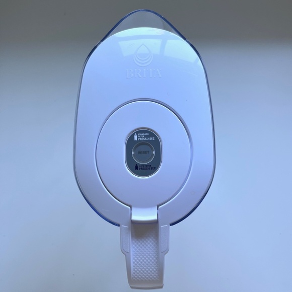 Like New! Brita Metro Water Filter Pitcher | 6 Cup - Picture 4 of 7